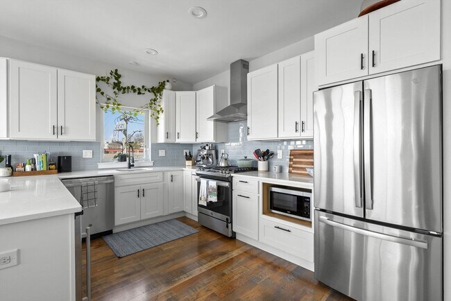 Building Photo - 1400 Columbia Rd