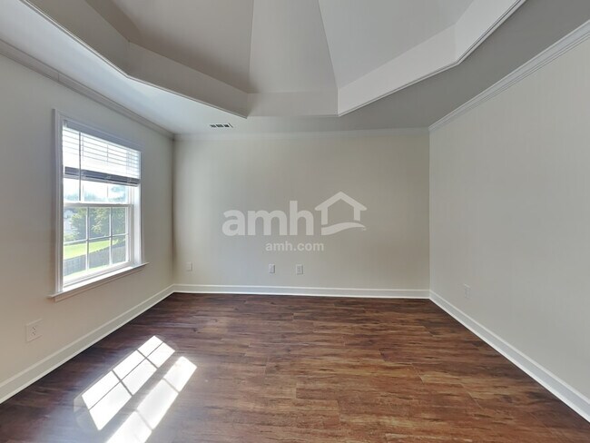 Building Photo - 3047 Romain Trail
