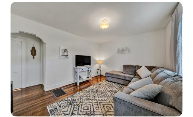 Building Photo - 1139 Ethel Rd SE