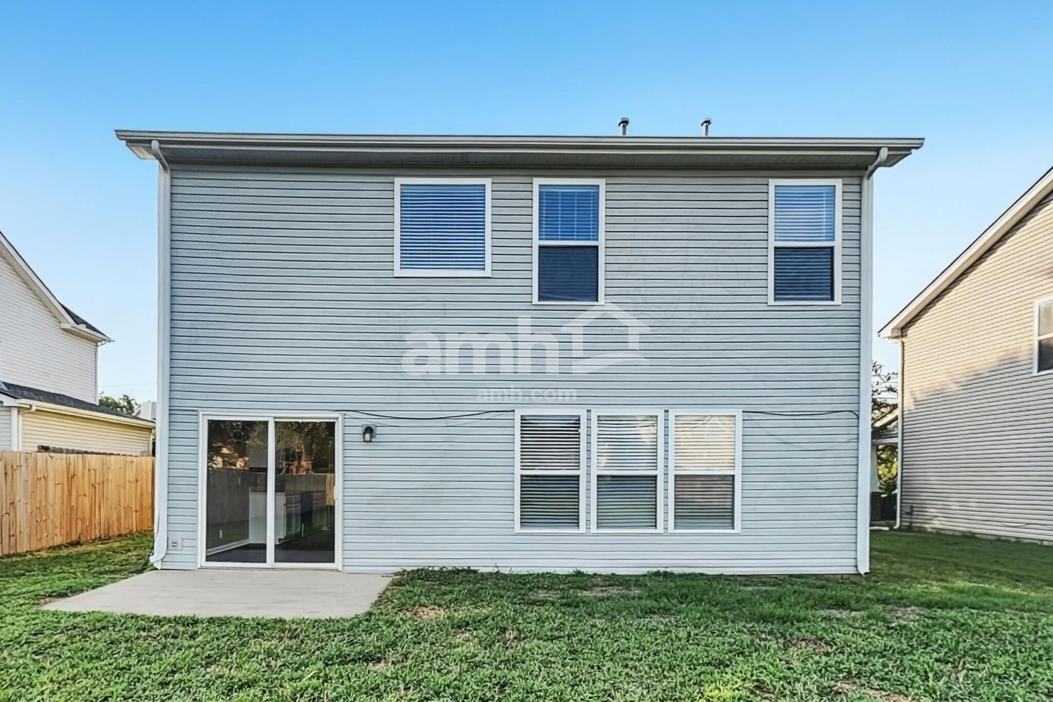 Building Photo - 4060 Longfellow Dr