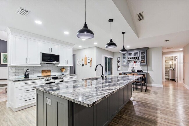 Building Photo - 2766 Buckhorn Oaks Dr