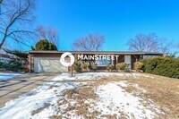 Building Photo - 3 Bedroom Pet-Friendly Home in Florissant, MO with Main Street Renewal