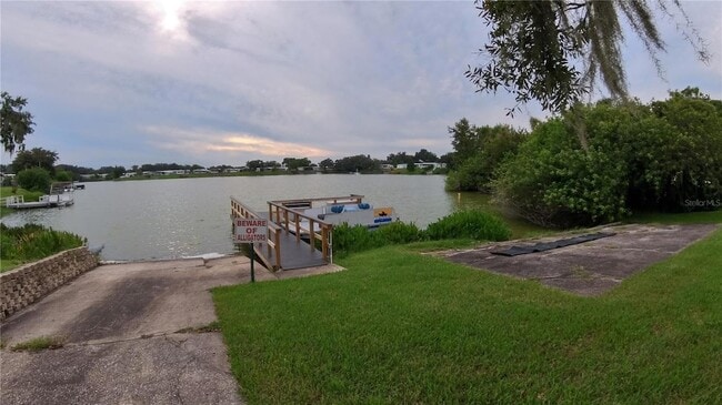 Building Photo - 2055 S Floral Ave