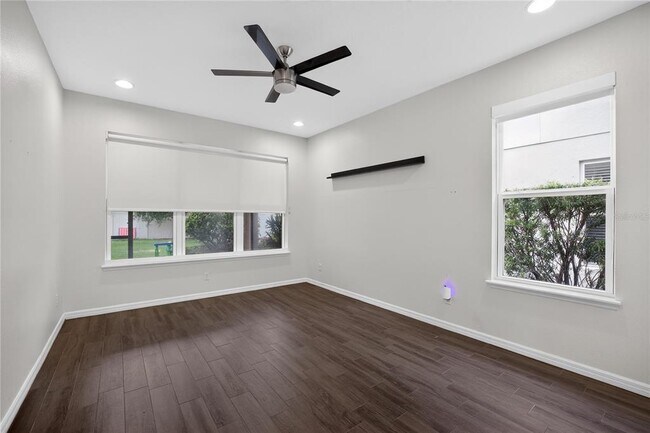 Building Photo - 8016 Marbella Crk Ave
