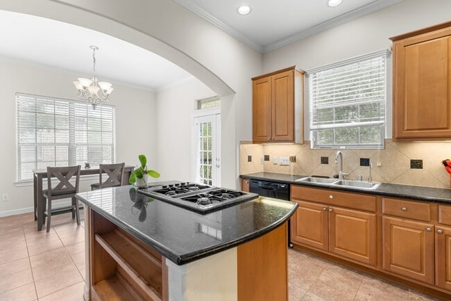 Building Photo - 7922 Stoneyway Dr