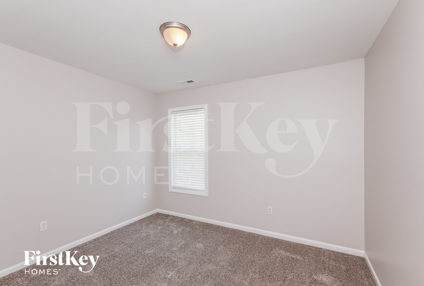 Building Photo - 3000 Semmes Ln