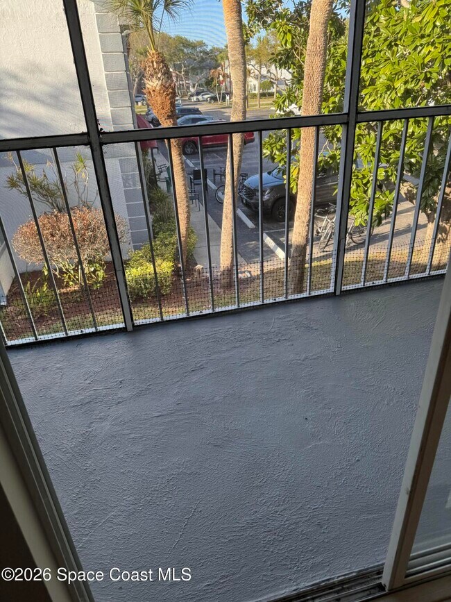 Building Photo - 118 Beach Park Ln