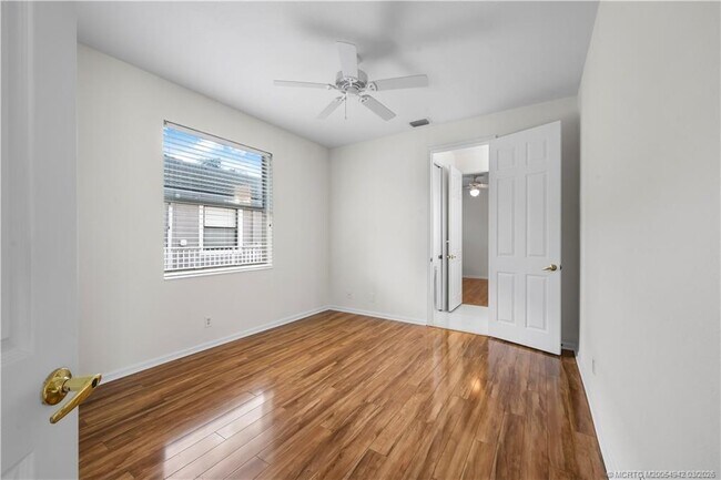 Building Photo - 2529 SW Park Meadows Trail