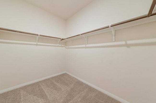 Building Photo - 14317 Heartland Dr