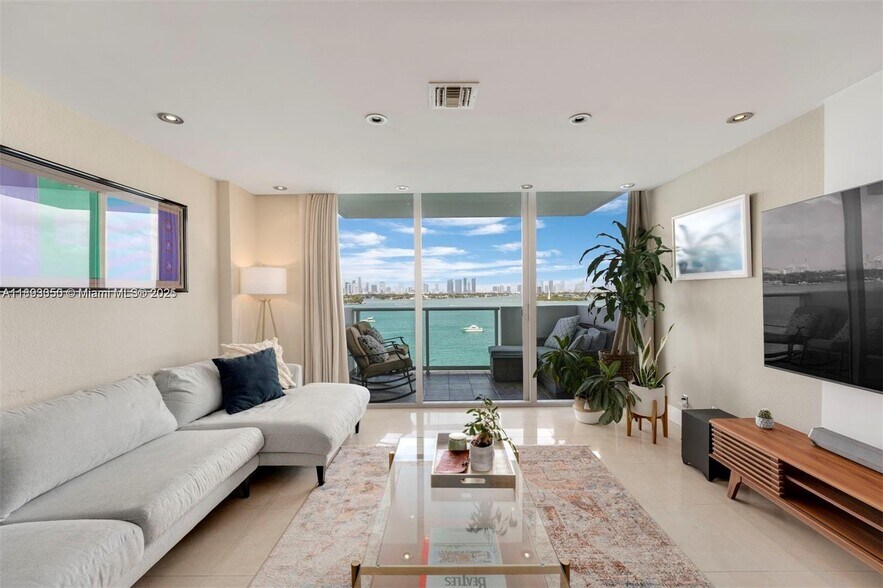 Building Photo - 1200 West Ave