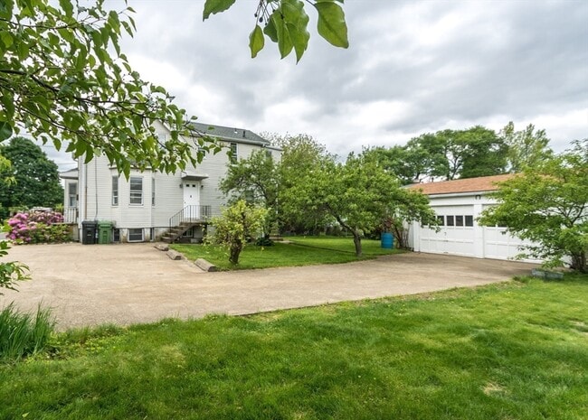 Building Photo - 57 Prospect St