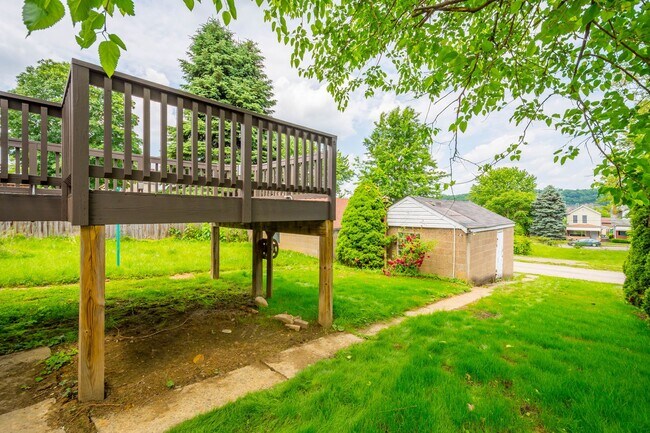 Building Photo - AVAILABLE APRIL 1ST, don't miss this BEAUTIFUL 3-Bedroom Home in Clairton!