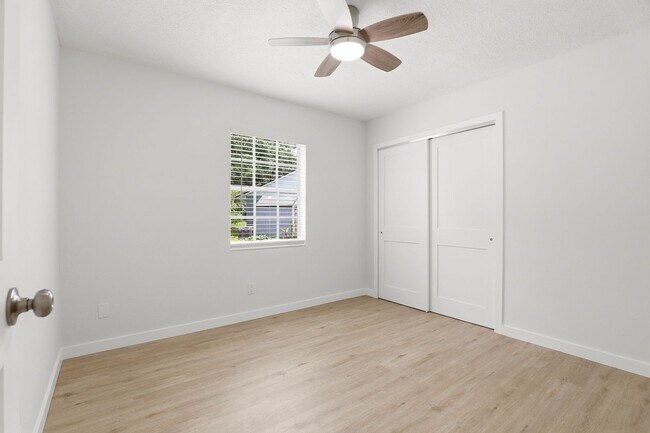 Building Photo - Updated 3-Bedroom Duplex with Modern Finishes in Oviedo