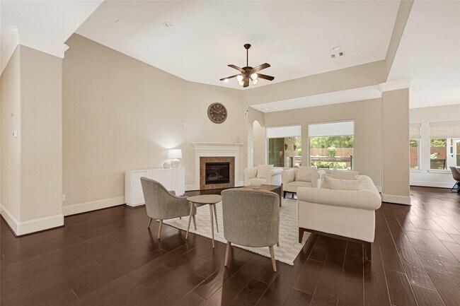 Building Photo - 28639 Rolling Ridge Dr