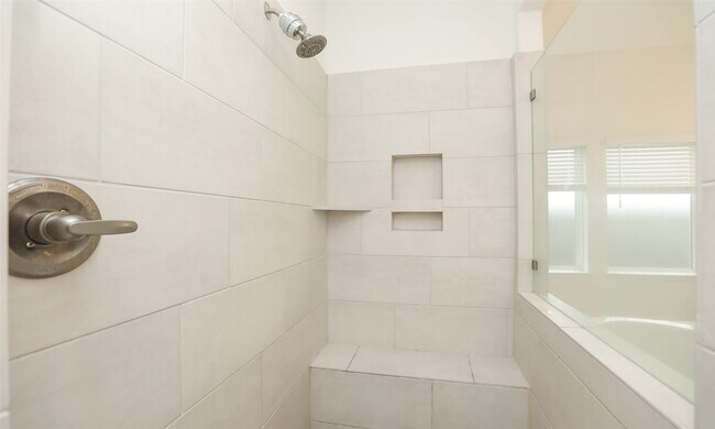 Building Photo - 20715 Yearling Pasture Ln