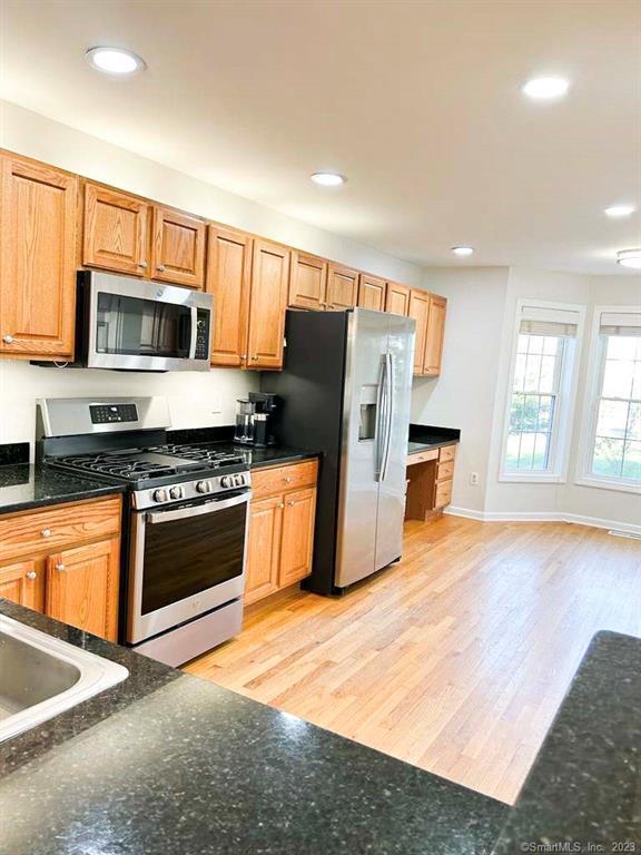 Building Photo - 1904 Briar Woods Ln
