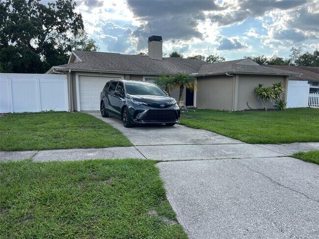 Building Photo - 8010 Woodvine Pl