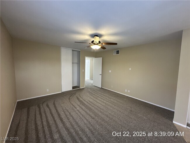 Building Photo - 2341 Moorpark Way