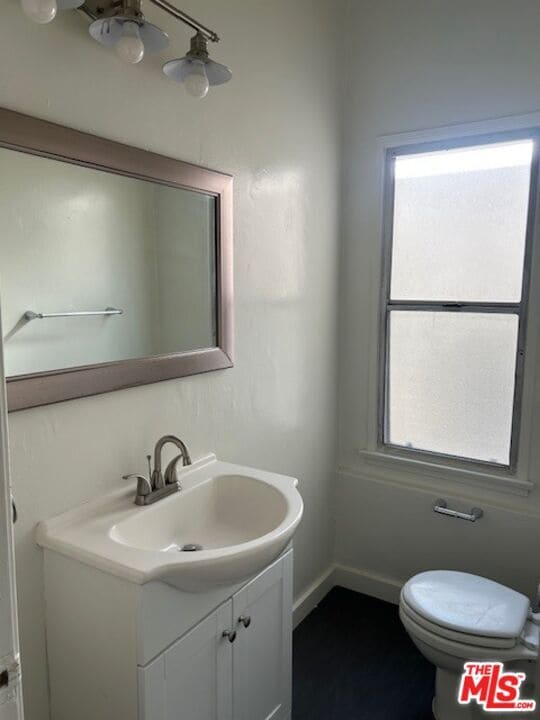 Building Photo - 11826 Venice Blvd.