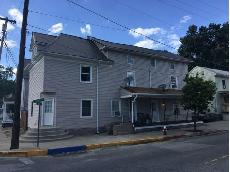 Primary Photo - 104 Church St