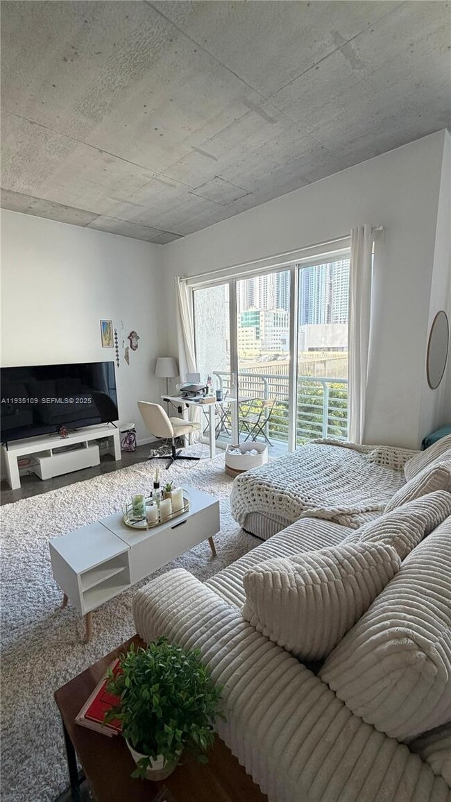 Building Photo - 133 NE 2nd Ave