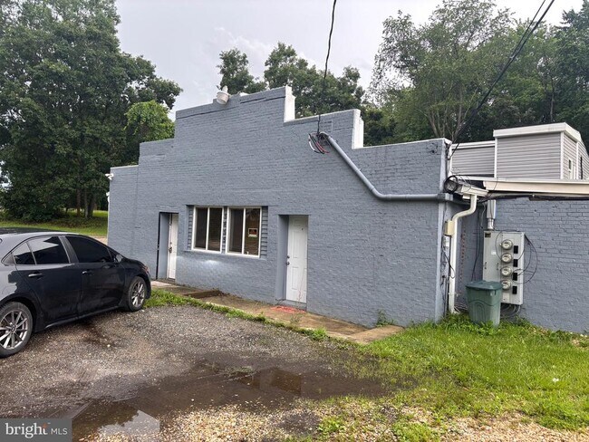 Primary Photo - 5455 Mason Springs Rd