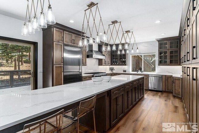 Building Photo - 331 Winding Way