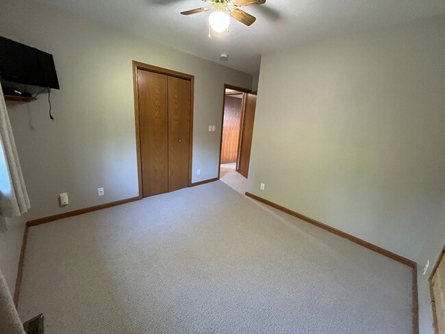 Building Photo - Beautiful 4 Bedroom 3 Bath Home in Cloquet...