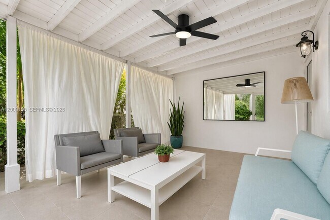 Building Photo - 1212 Aguila Ave