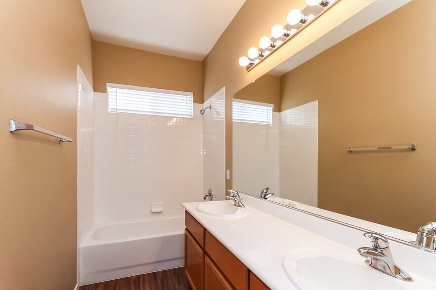Building Photo - 5136 Marsh Butte St