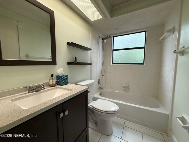 Building Photo - 8562 Echoridge Ct