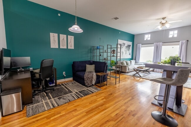 Building Photo - 8705 Bryam St