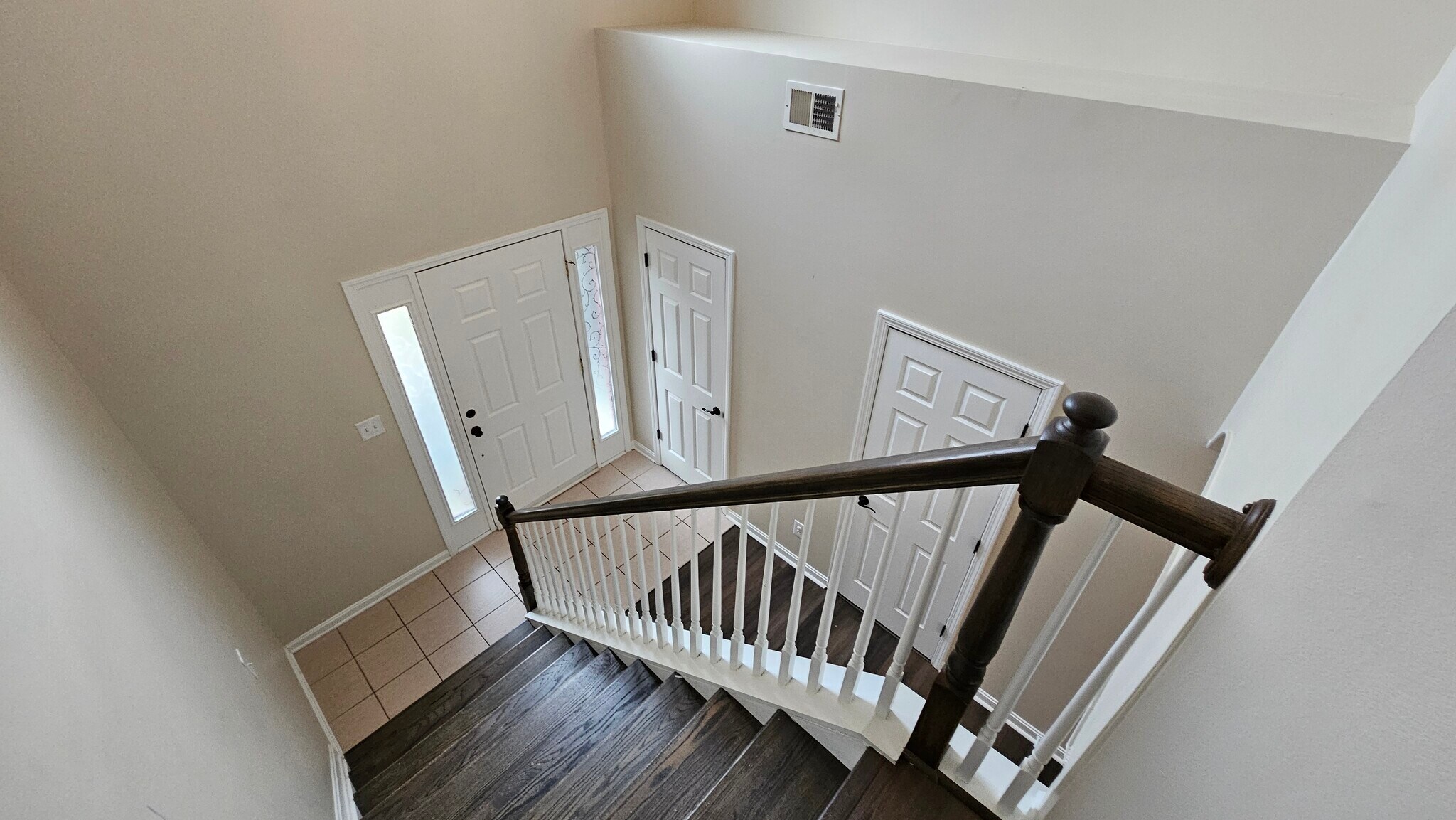 Foyer - 5411 Skeffington Way