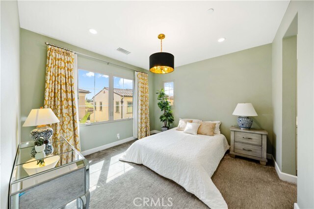 Building Photo - 66 Furlong