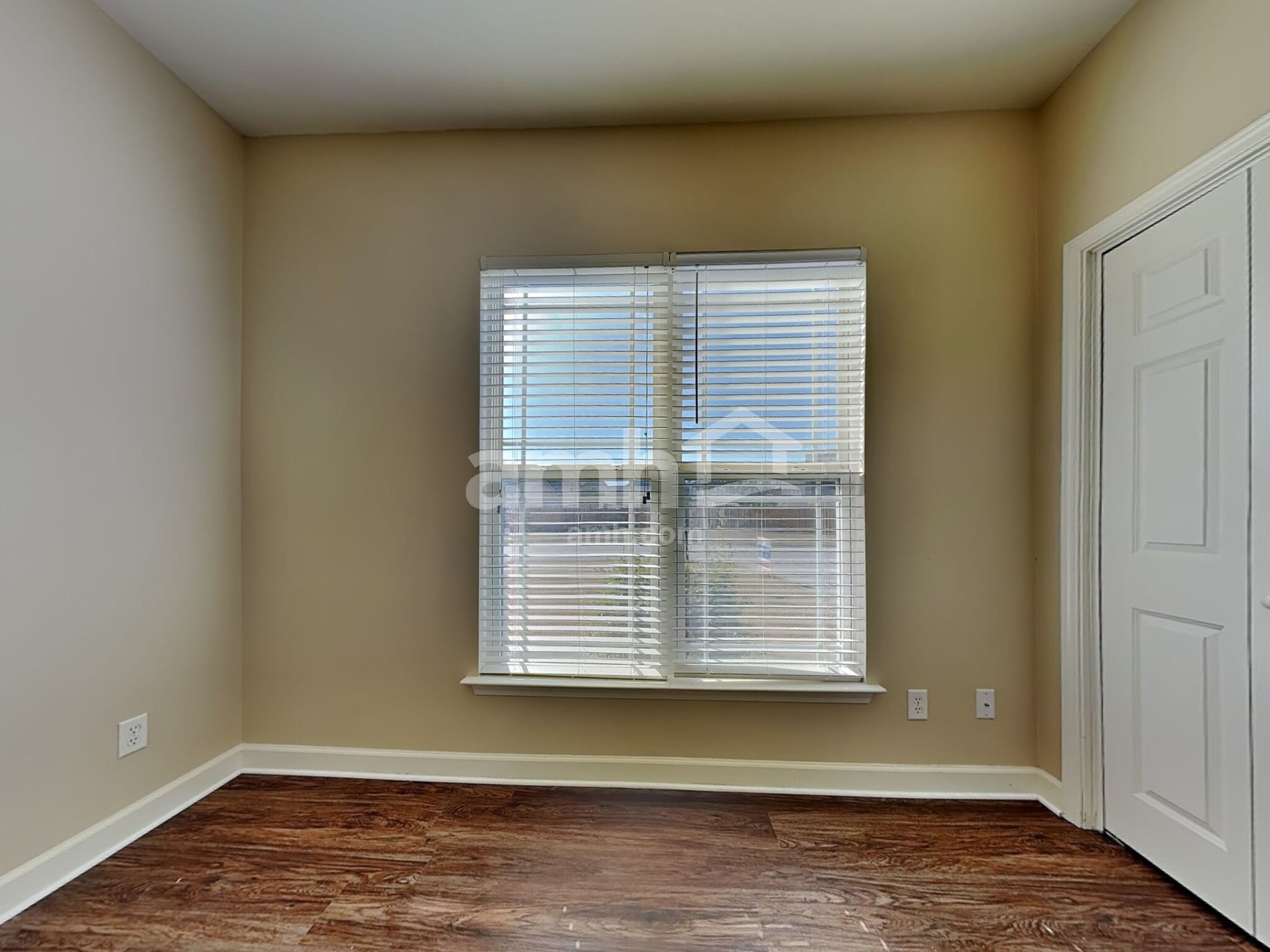 Building Photo - 24 Chapel Lk N