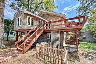 Building Photo - 12182 Heron Dr
