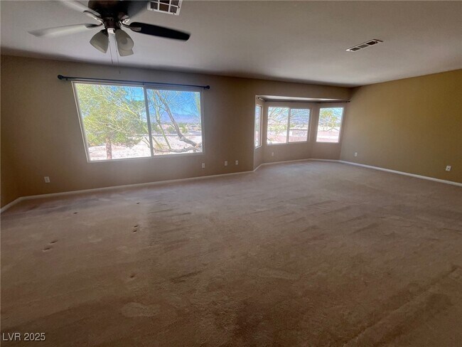 Building Photo - 8640 Castle Hill Ave