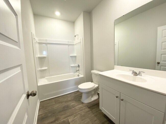 Building Photo - LIKE NEW home in a new subdivision!