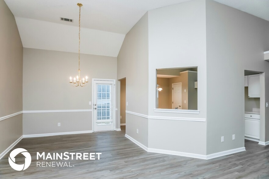 Building Photo - 11957 Spring Lake Way