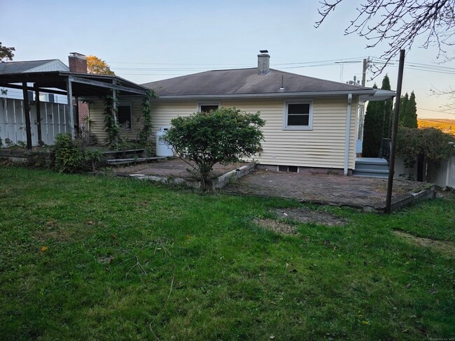 Building Photo - 481 Bunker Hill Ave