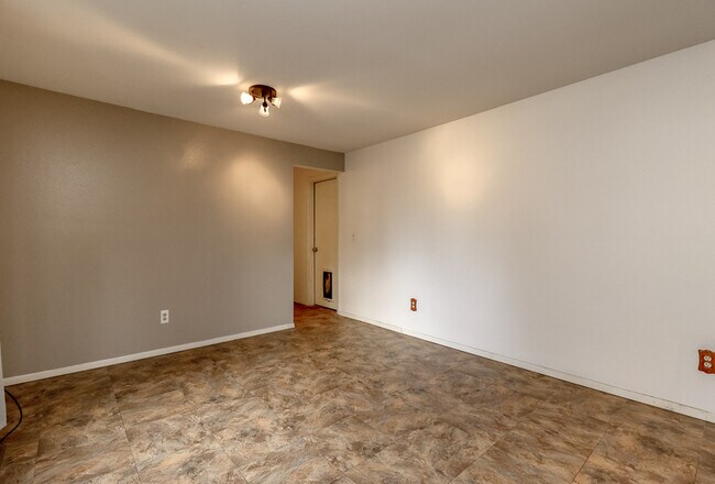 Building Photo - 3223 S 372nd St