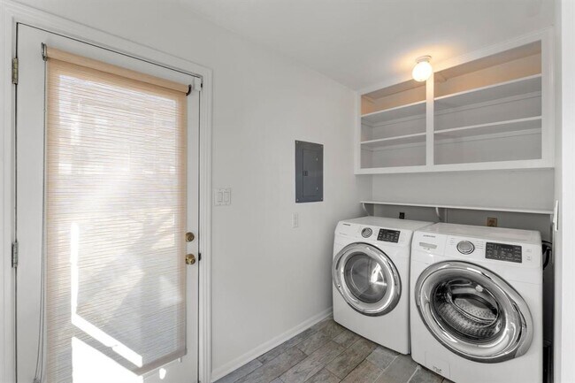 Building Photo - 1000 Arcadia Ave