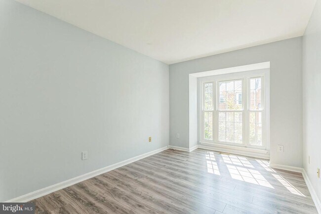 Building Photo - 13401 Silver Moon Way