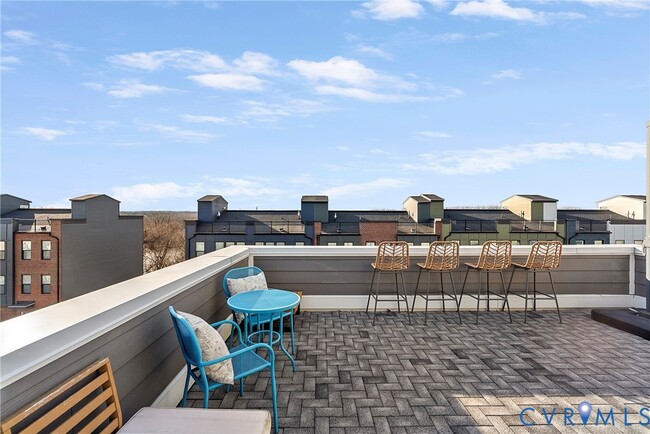 Building Photo - 5271 Old Main St