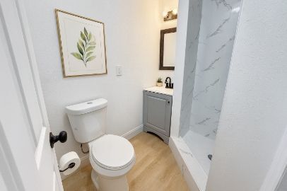 Building Photo - 4605 N Hubert Ave