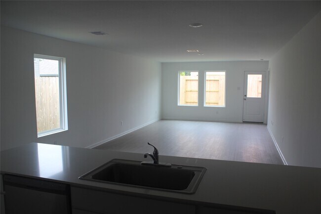 Building Photo - 3128 Twisted Myrtle Dr