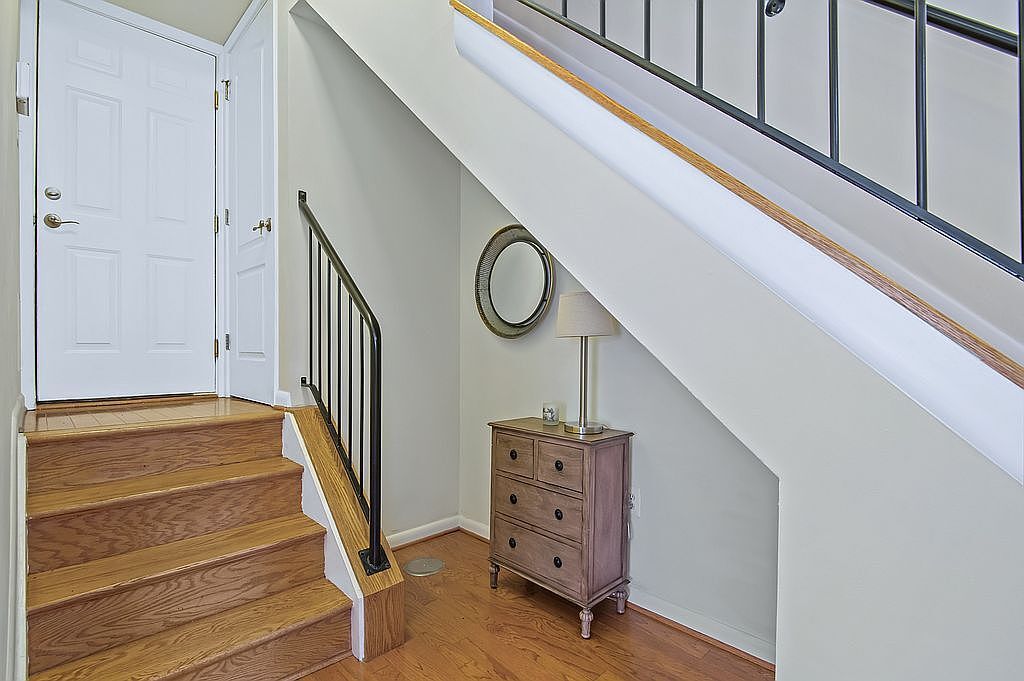 Building Photo - 2016 Fleet St