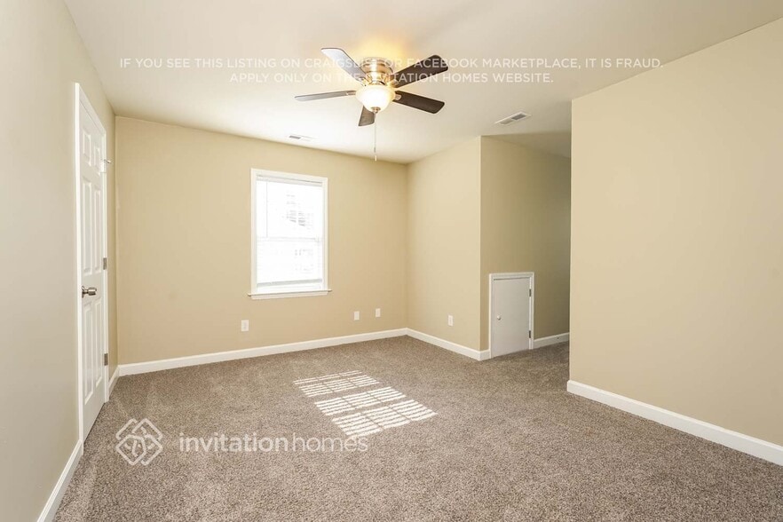 Building Photo - 2741 Bridgeport Dr