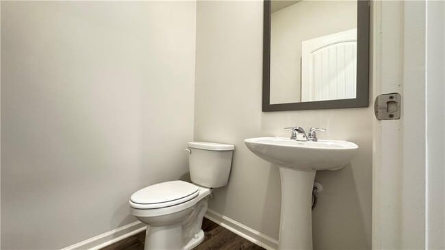 Building Photo - 100 Aspen Ct