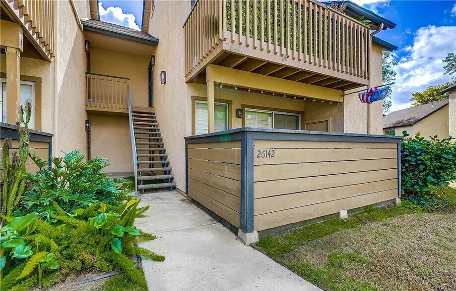 Building Photo - 26142 Serrano Ct